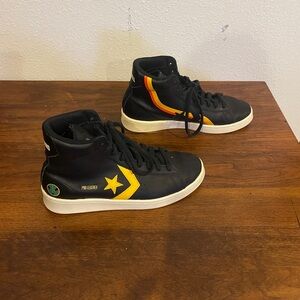 Size 7 - Converse Pro Leather High Roswell Rayguns